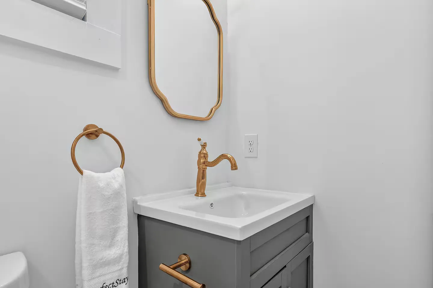 1 bed, $1,300 — Photo 3