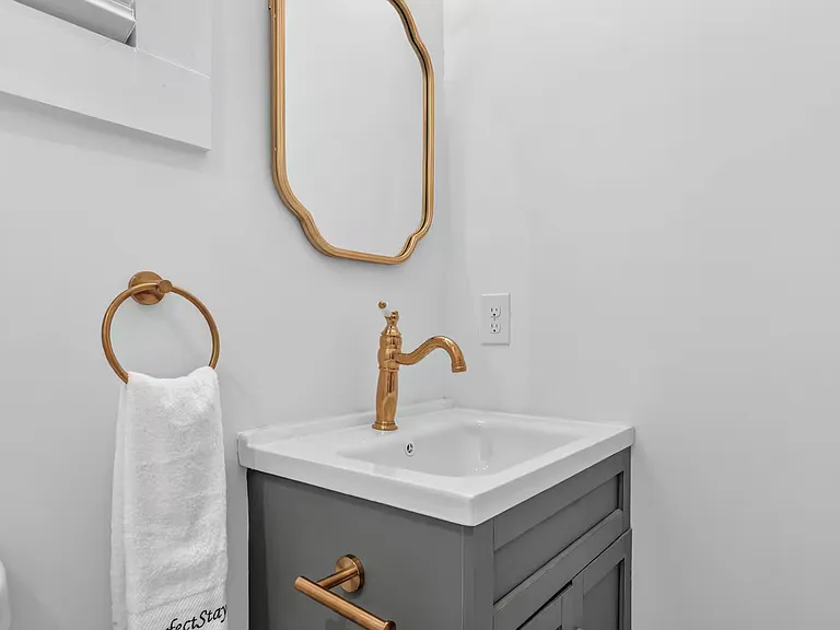 1125 E Anderson St #1 — Photo 3
