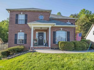 9430 Trails End Rd, Knoxville, TN 37931