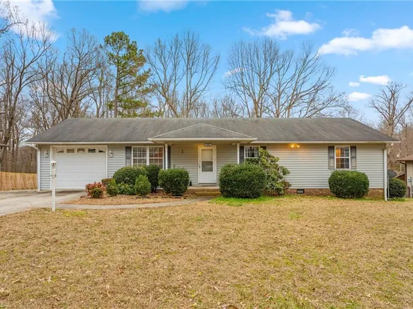 502 Lynbrook Dr, Archdale, NC 27263