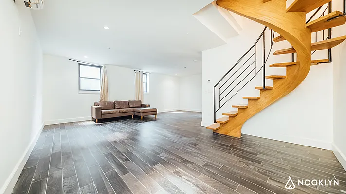 Rented by Nooklyn NYC LLC | media 43