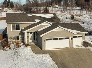 5077 Ridgeview Dr NW, Rochester, MN 55901