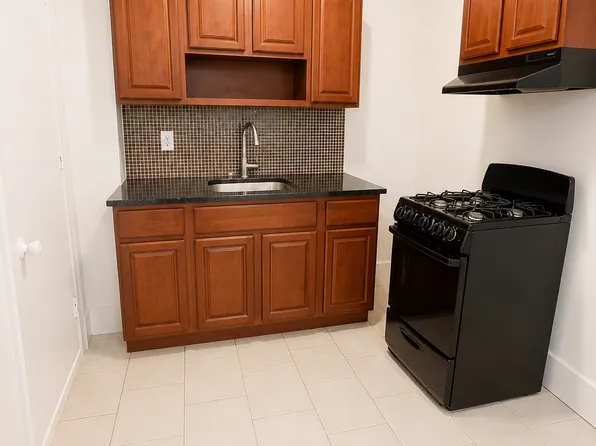 26 N Harrison St #905, East Orange, NJ 07017