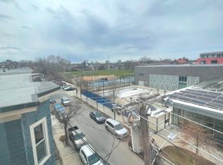 122 Berkshire St #8, Cambridge, MA 02141