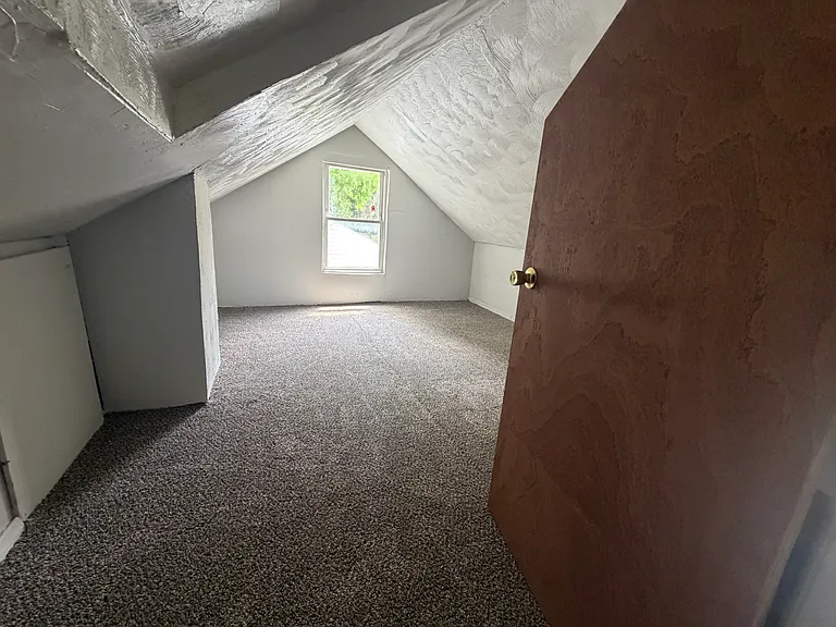 3066 Raywood St — Photo 8