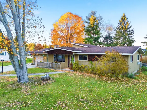 1010 Forest AVENUE, Sheboygan, WI 53081