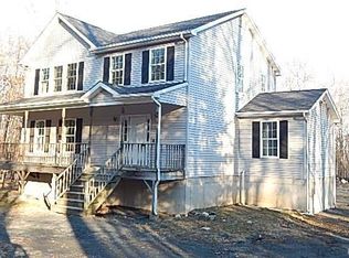 52 Lewis Ln, Bloomingburg, NY 12721