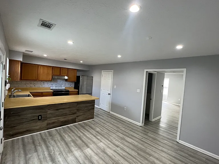 6151 Sea Lion Pl — Photo 3