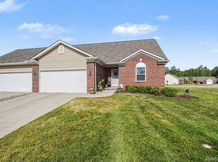 13338 Whispering Pines Ct, Linden, MI 48451