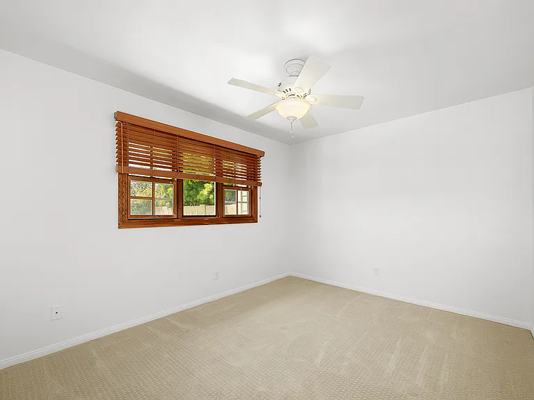5830 Mott St — Photo 32
