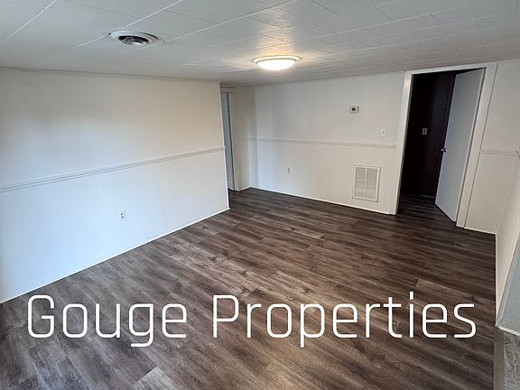 5th image of 211 E Unaka Ave APT 4