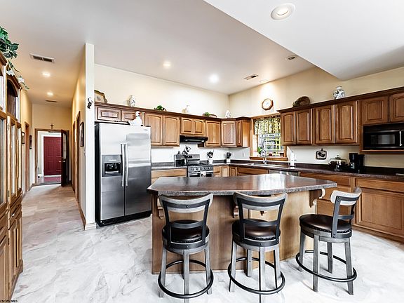 3rd image of 300 Lutheran Church Rd