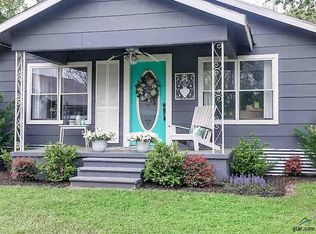 232 3rd St SW, Bogata, TX 75417