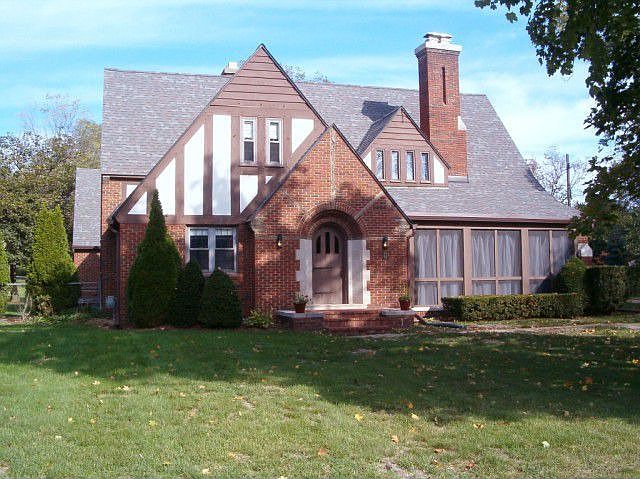 Historical English Tudor