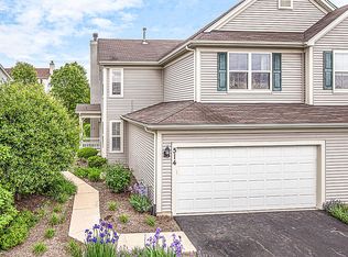 514 Heritage Ct, Saint Charles, IL 60175