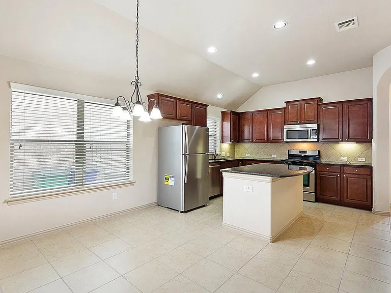 521 Walsh Hill Trl — Photo 8