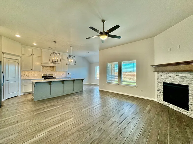 16220 Marsha Dr — Photo 5