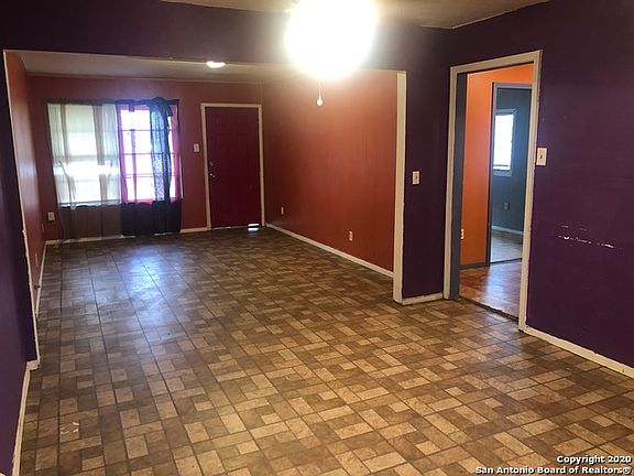 3rd image of 811 Koehler Ct