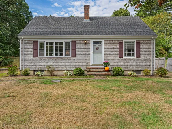606 County Rd, Bourne, MA 02532