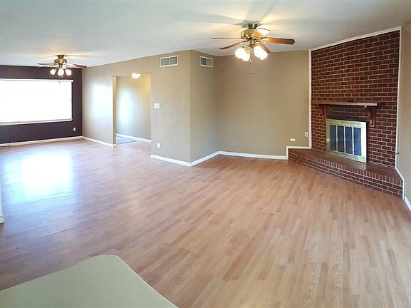 5th image of 2511 Mimosa Dr