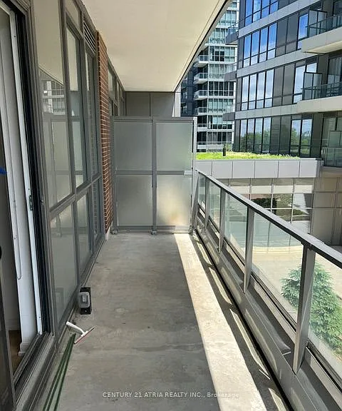 Manor Rd E — Photo 15