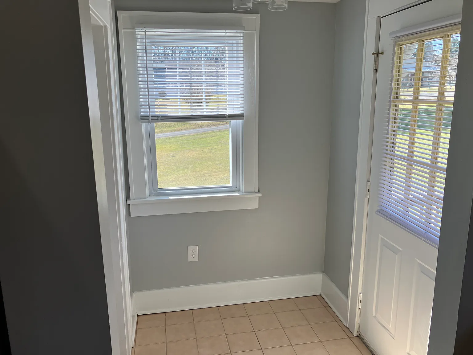 422 Twigg St photo 1