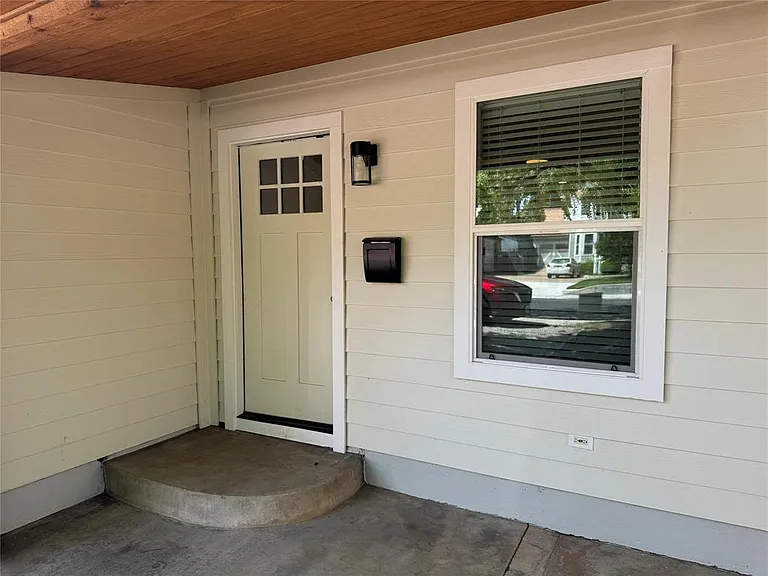 4604 Duval St #A — Photo 3