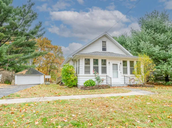 1820 River Bluff St, Niles, MI 49120