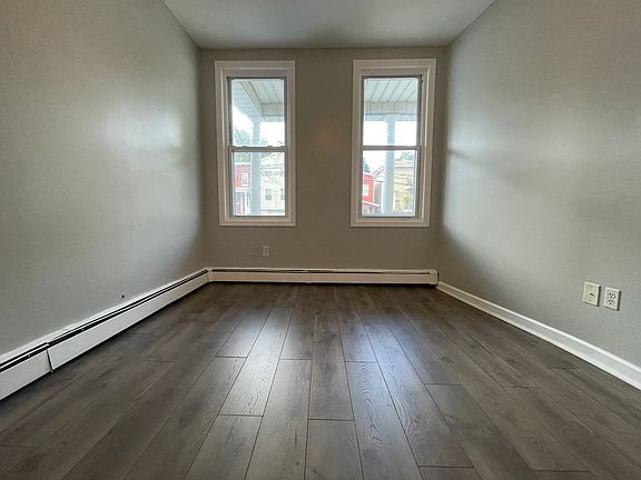 3rd image of 88 Clendenny Ave #19E