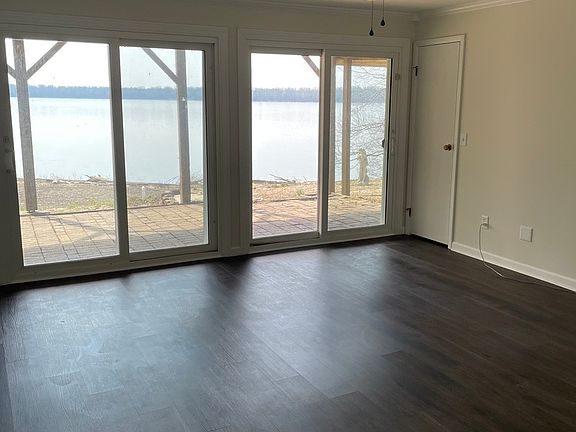 3rd image of 3512 Riverview Lake Rd