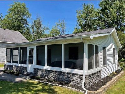 9440 E Houghton Lake Dr, Houghton Lake, MI, 48629