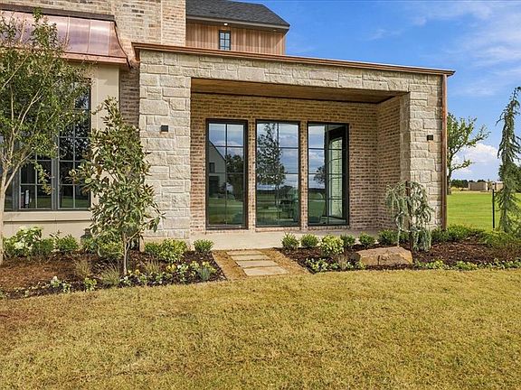 2nd image of 20886 Alba Ct
