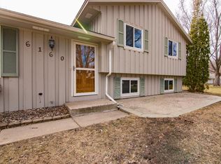 6160 Fernando Ct, Apple Valley, MN 55124