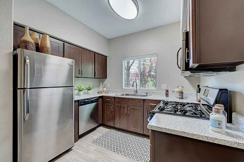Canyon Villas Apartments — Photo 4