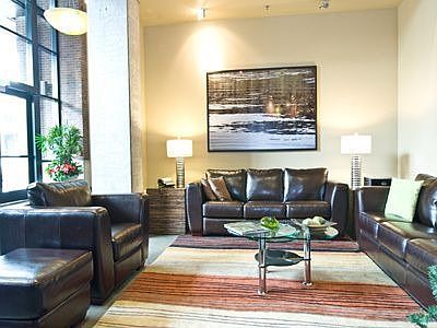 Mosler's warm lobby