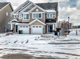 2329 82nd St SW, Edmonton, AB T6X 2J7