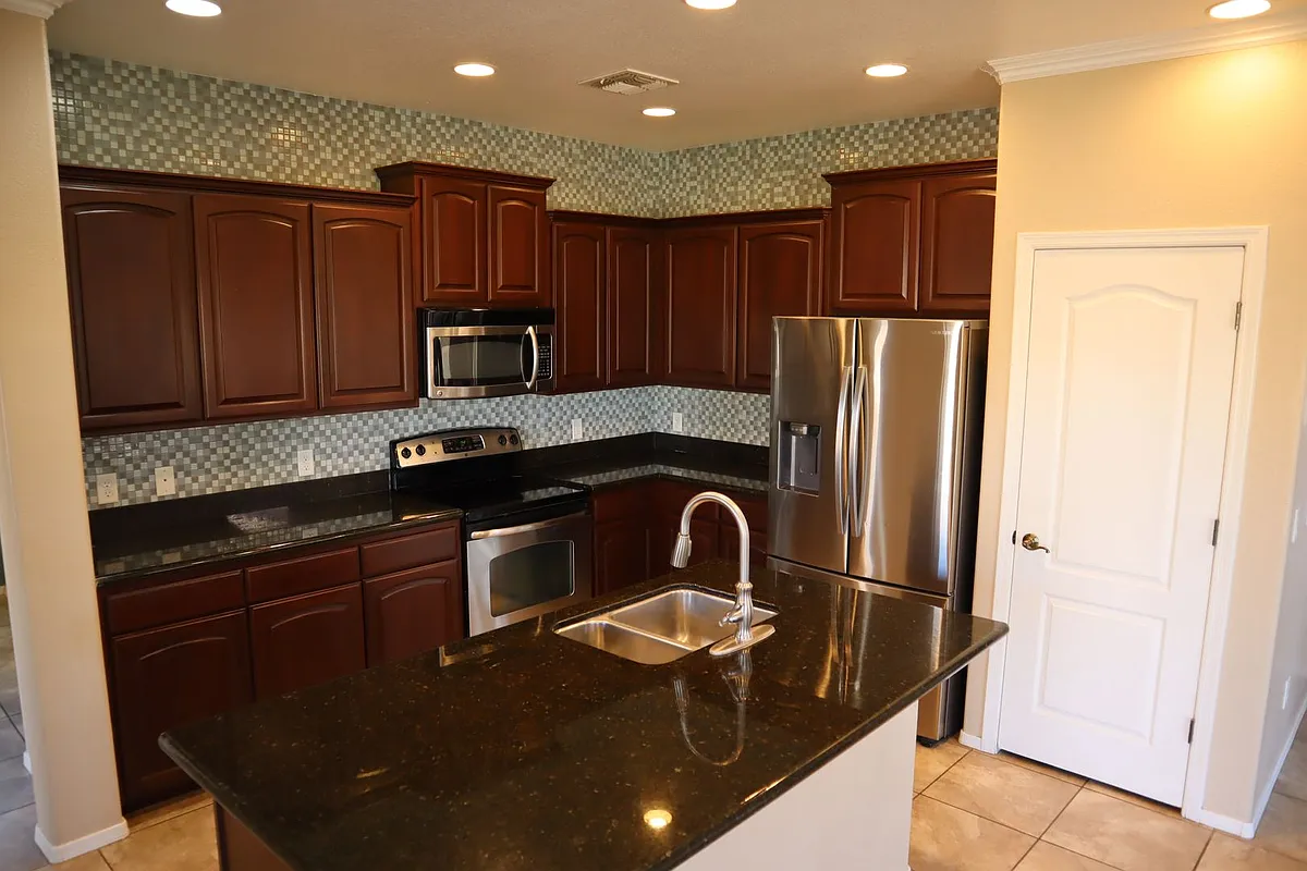 Building Photo - 5499 Canteria Ct