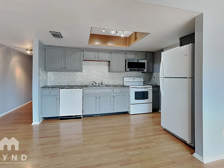 14777 Wunderlich Dr #110 — Photo 6