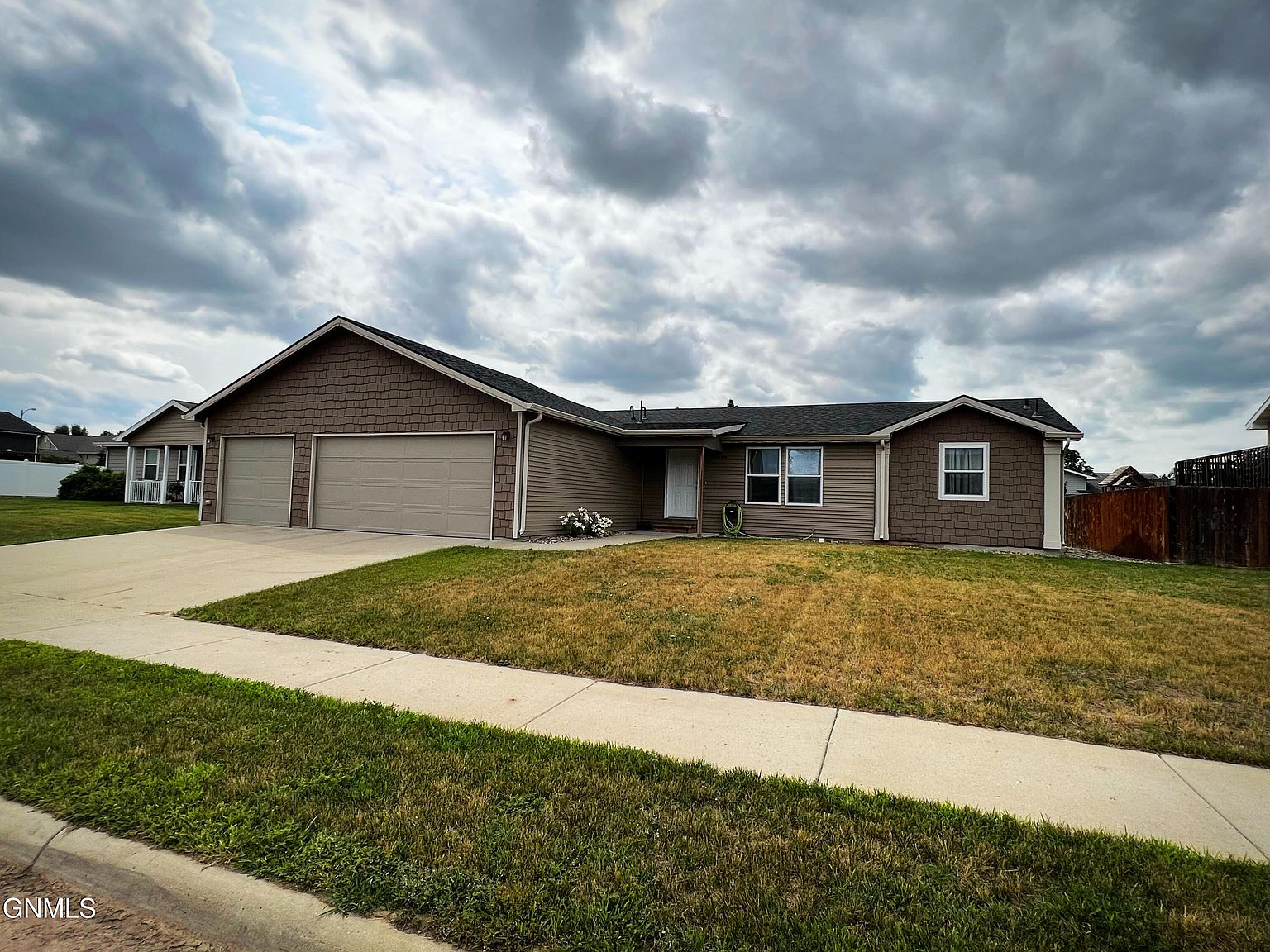 2409 12th Ave W, Williston, ND 58801 Zillow