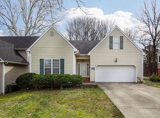 422 W Radiance Dr, Greensboro, NC 27403