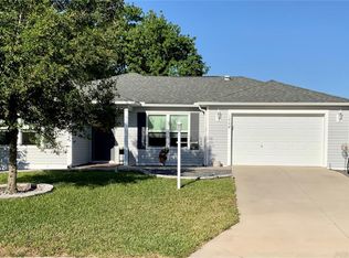 1008 Dustin Dr, Lady Lake, FL 32159