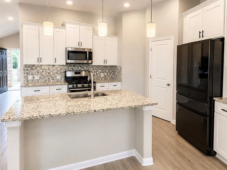 117 Woods Edge Ln — Photo 18