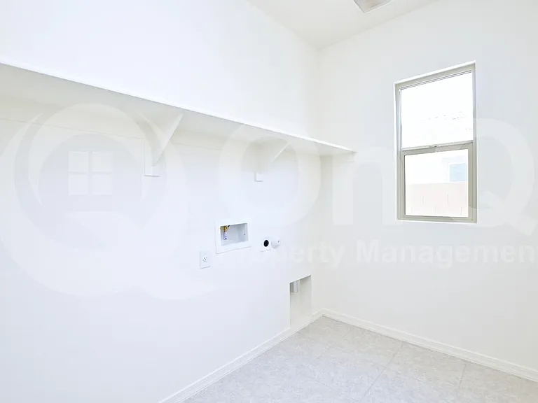 358 S Borromeo Dr — Photo 18