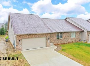 12 Bayview Cir, Cortland, OH