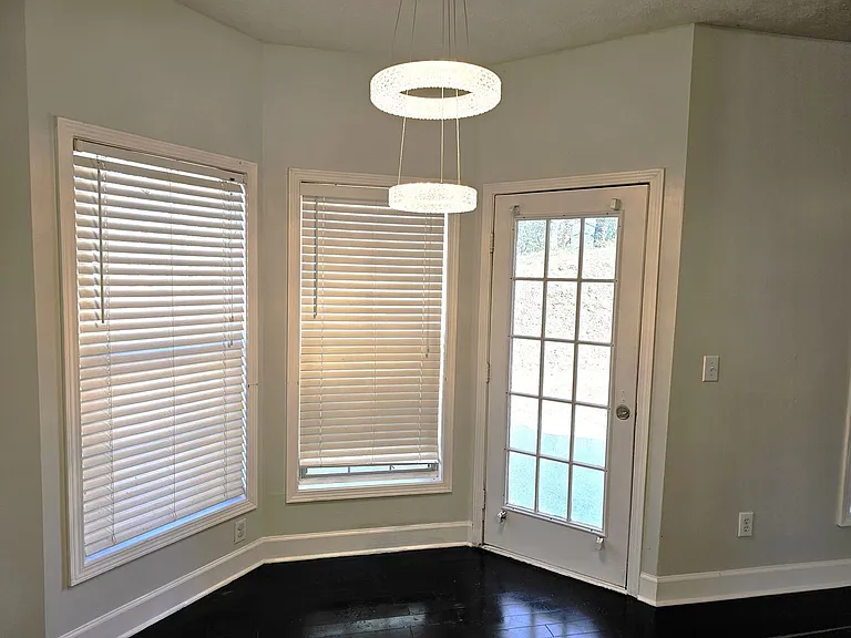 235 Circle Rd — Photo 10