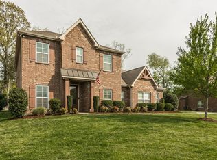 123 Windmill Pointe Cir, Hendersonville, TN 37075