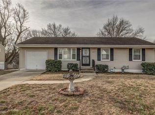 16317 E 33rd St S, Independence, MO 64055