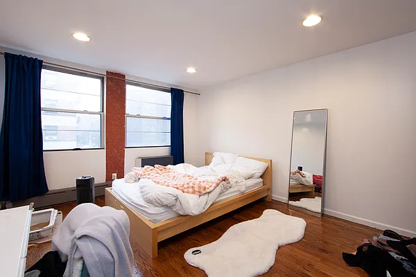 Rented by R New York | media 4