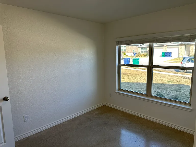 1209 Lehmann Dr #B — Photo 8