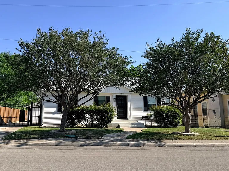 1214 Donaldson Ave — Photo 11